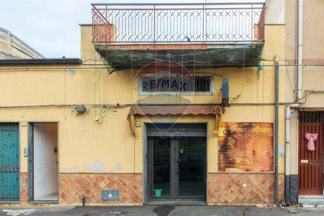 locale commerciale in vendita a Catania