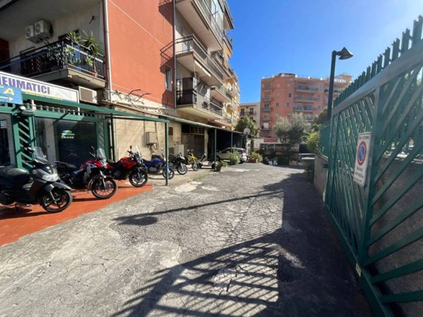 negozio in vendita a Catania in zona Picanello