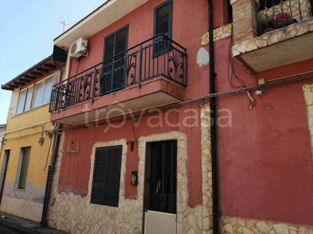 casa indipendente in vendita a Catania in zona Cibali