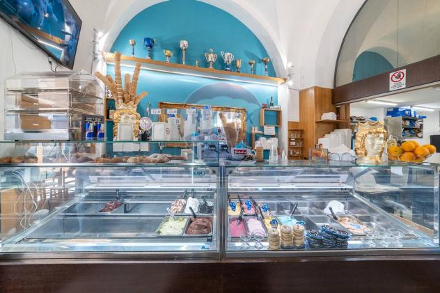 negozio in vendita a Catania in zona Centro Storico
