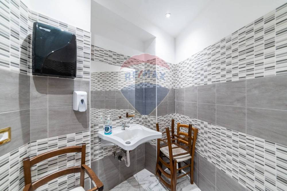 negozio in vendita a Catania in zona Centro Storico