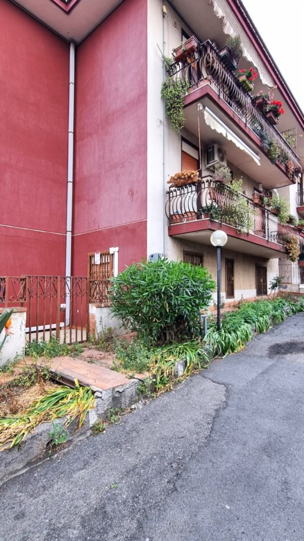 locale di sgombero in vendita a Catania in zona Fontanarossa
