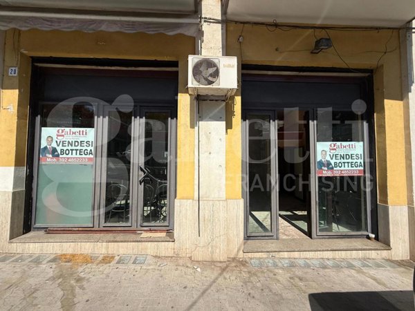 locale commerciale in vendita a Catania in zona Picanello