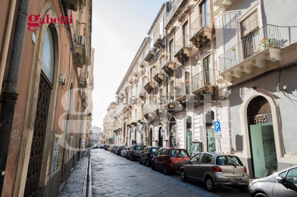 appartamento in vendita a Catania in zona Centro Storico