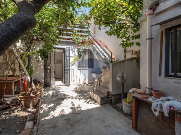 casa indipendente in vendita a Catania in zona Cibali