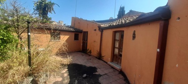 casa indipendente in vendita a Catania in zona Centro Storico