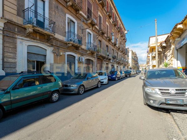 appartamento in vendita a Catania in zona Centro Storico