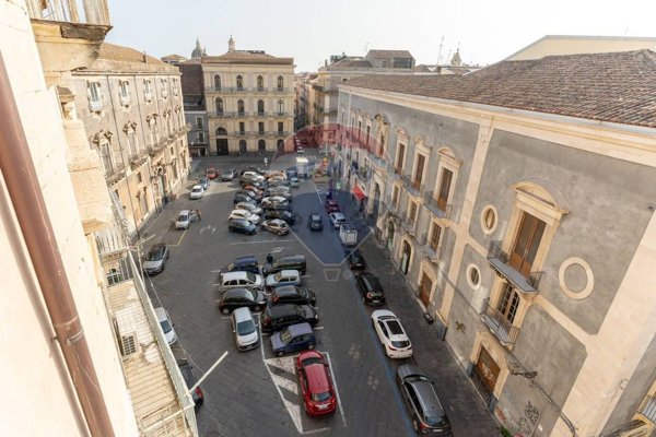 appartamento in vendita a Catania in zona Centro Storico
