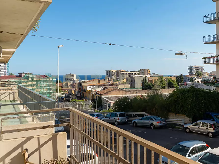 pentavano in vendita a Catania