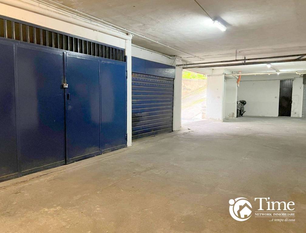 locale di sgombero in vendita a Catania in zona Centro Storico