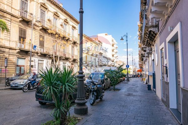 locale di sgombero in vendita a Catania in zona Centro Storico