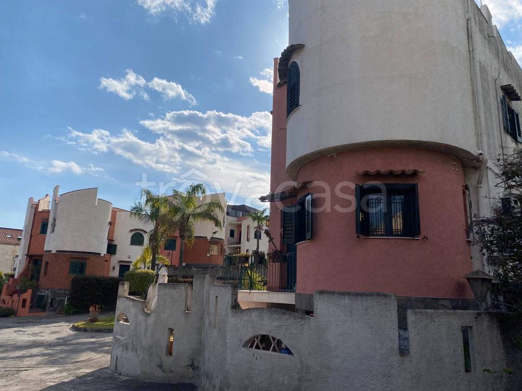 casa indipendente in vendita a Catania