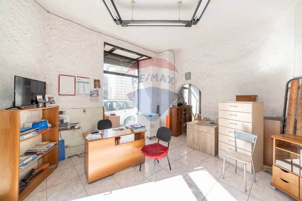 locale commerciale in vendita a Catania in zona Centro Storico