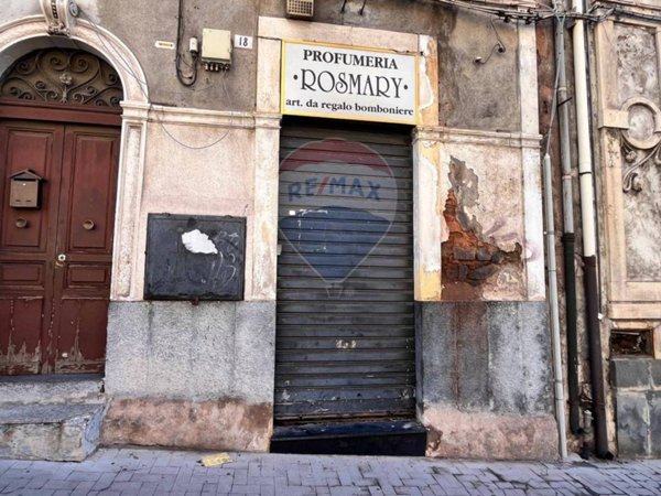 negozio in vendita a Catania in zona Cibali