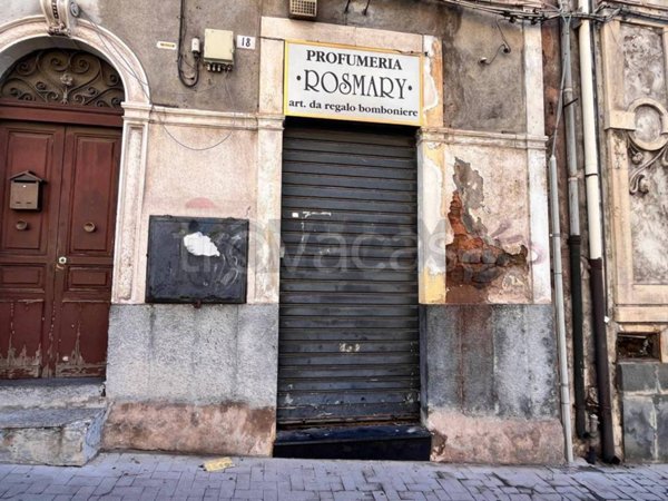 negozio in vendita a Catania in zona Cibali