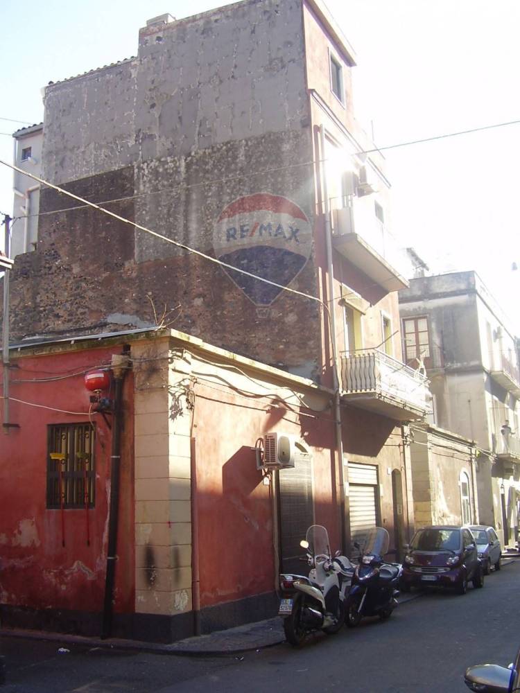 casa indipendente in vendita a Catania in zona Plaia
