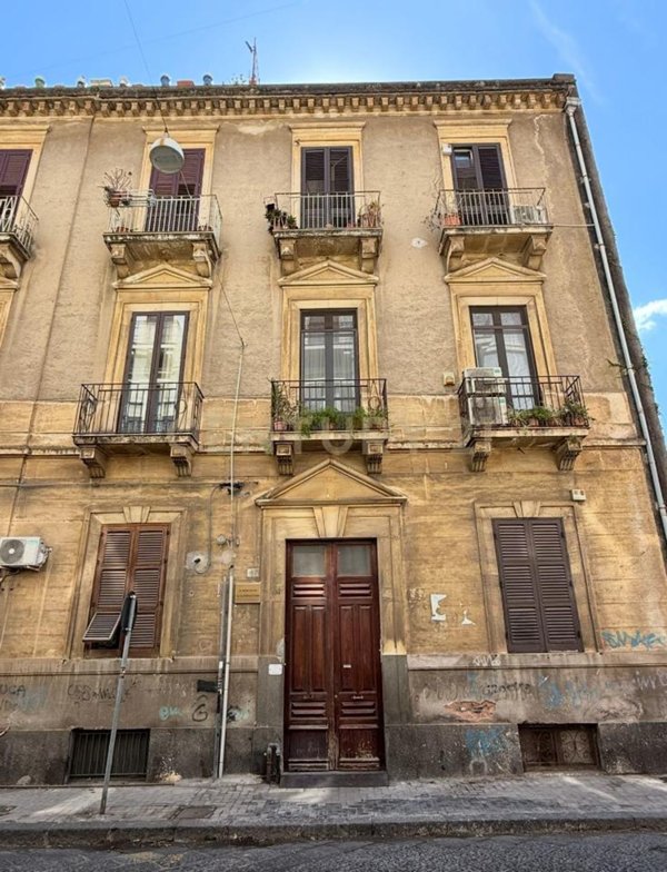 appartamento in vendita a Catania in zona Centro Storico
