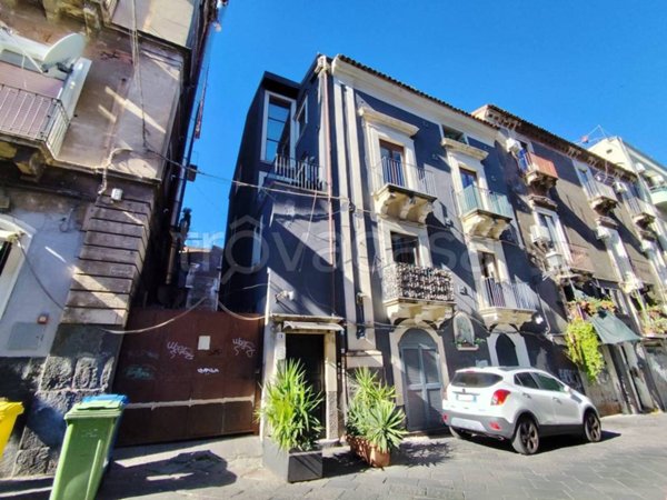 appartamento in vendita a Catania in zona Centro Storico
