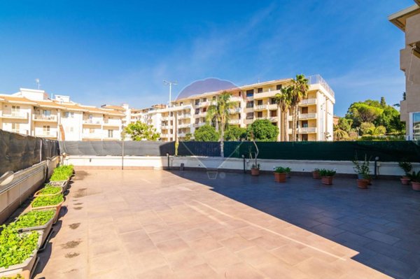 appartamento in vendita a Catania in zona Ognina