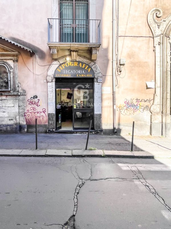negozio in vendita a Catania in zona Centro Storico