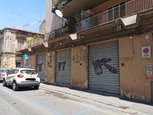 negozio in vendita a Catania