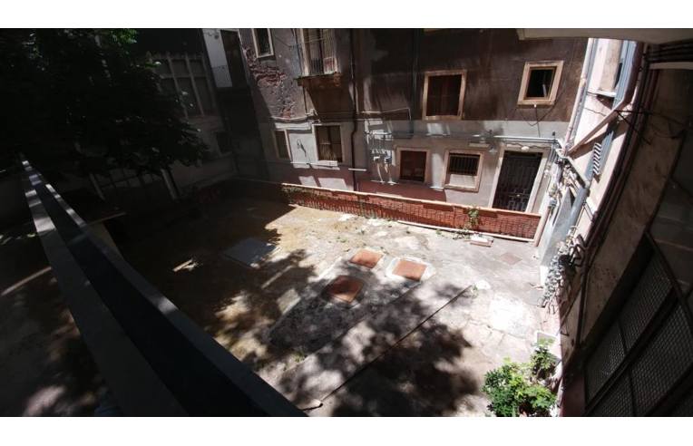 appartamento in vendita a Catania in zona Centro Storico