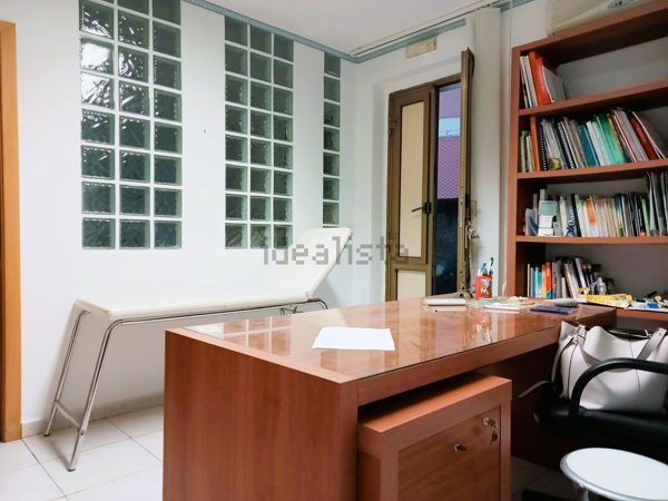 ufficio in vendita a Catania in zona Cibali