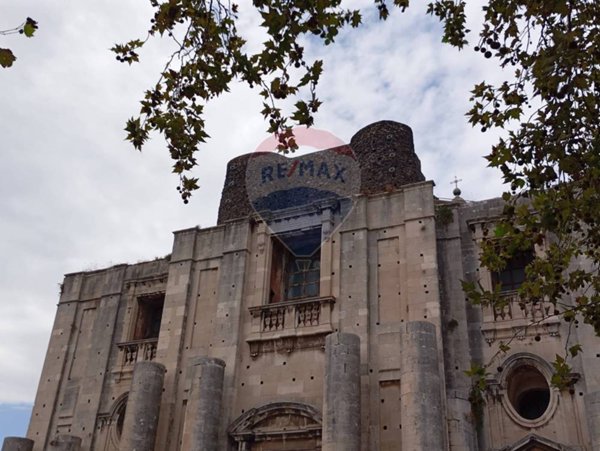 casa indipendente in vendita a Catania in zona Centro Storico
