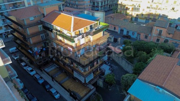 casa indipendente in vendita a Catania