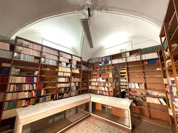 casa indipendente in vendita a Catania in zona Centro Storico