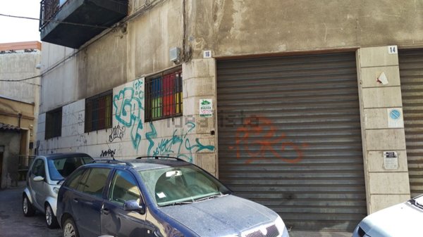 locale commerciale in vendita a Catania