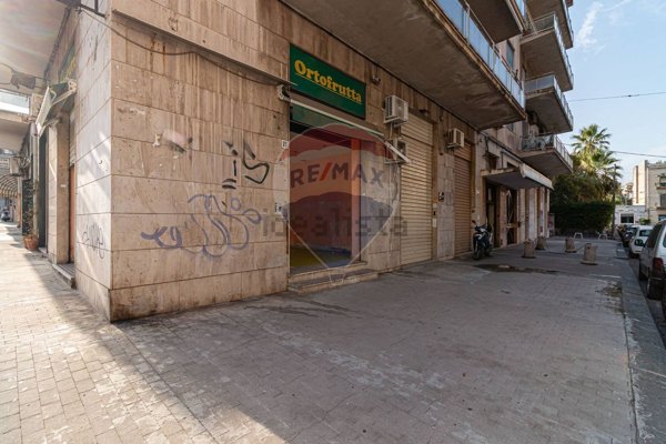 casa indipendente in vendita a Catania