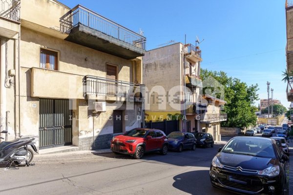 appartamento in vendita a Catania in zona Picanello