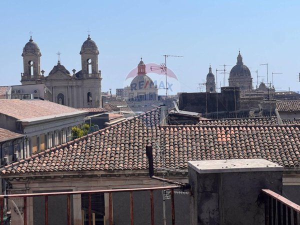 appartamento in vendita a Catania in zona Centro Storico
