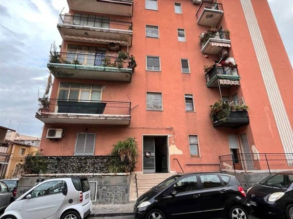 appartamento in vendita a Catania in zona Picanello