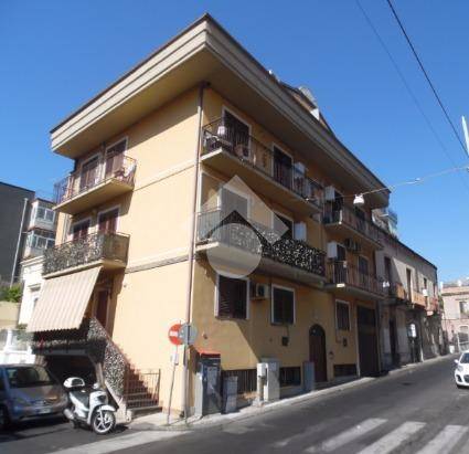 appartamento in vendita a Catania in zona Picanello