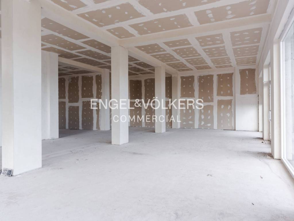 negozio in vendita a Catania in zona Ognina