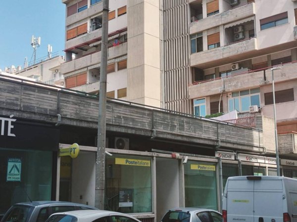 negozio in vendita a Catania in zona Picanello
