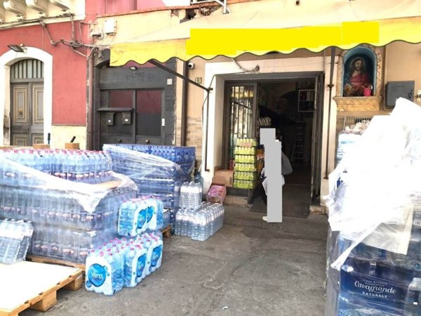 negozio in vendita a Catania in zona Centro Storico