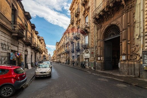 appartamento in vendita a Catania in zona Centro Storico