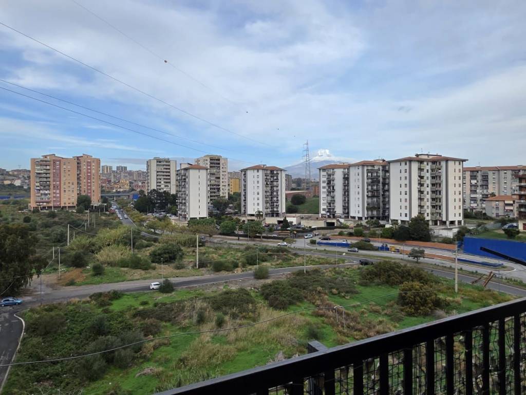 appartamento in vendita a Catania in zona Fontanarossa