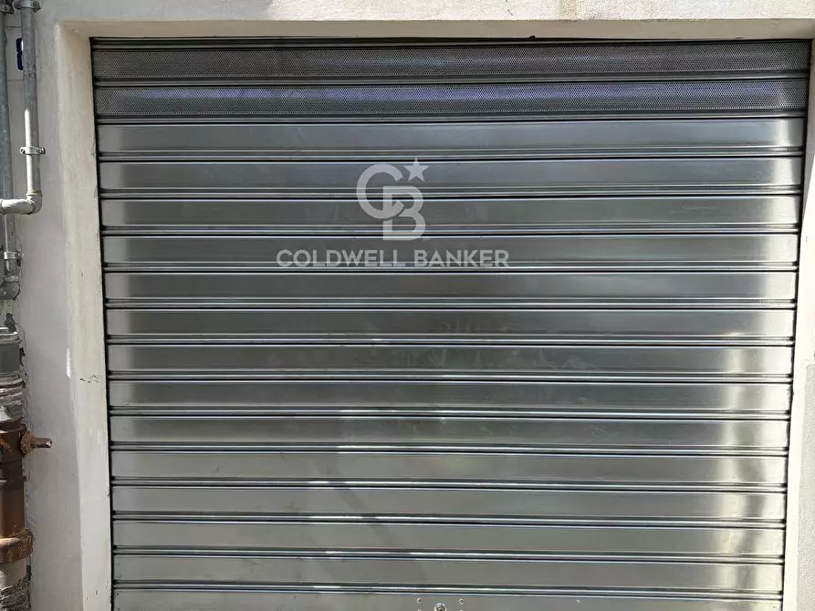 locale di sgombero in vendita a Catania in zona Barriera del Bosco