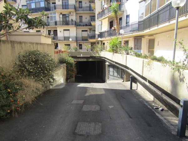 ufficio in vendita a Catania in zona San Leone