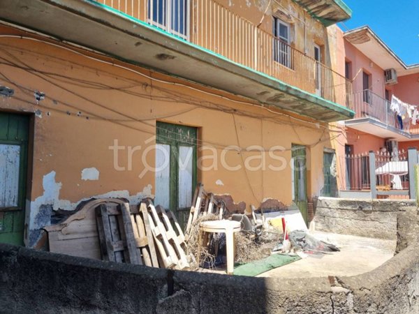 casa indipendente in vendita a Catania
