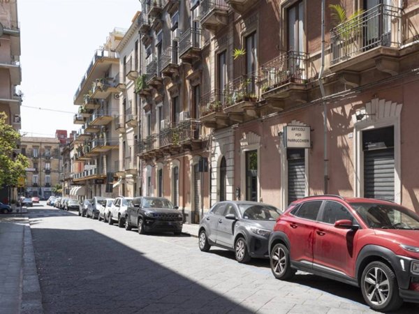 negozio in vendita a Catania in zona Centro Storico