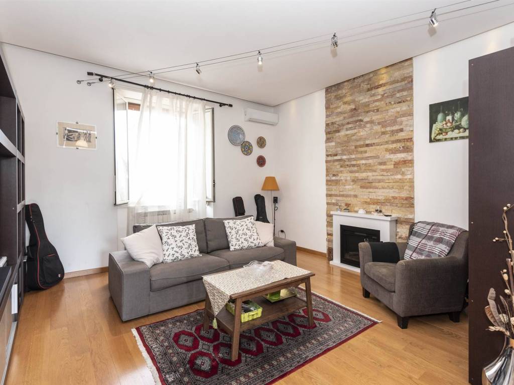 appartamento in vendita a Catania in zona Ognina