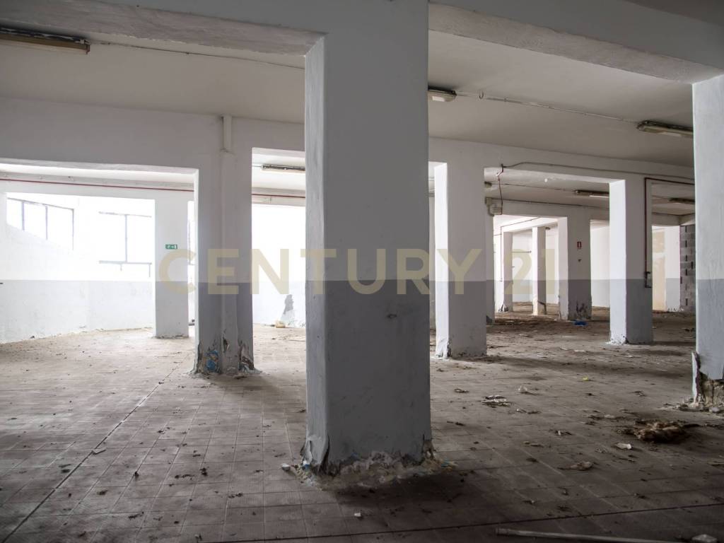 negozio in vendita a Catania in zona Picanello