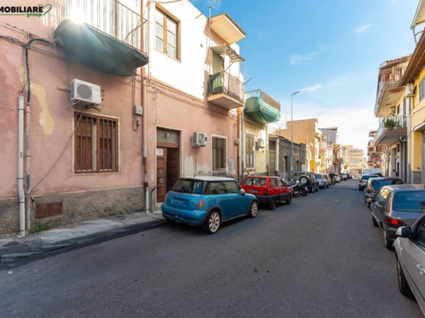 appartamento in vendita a Catania in zona Ognina