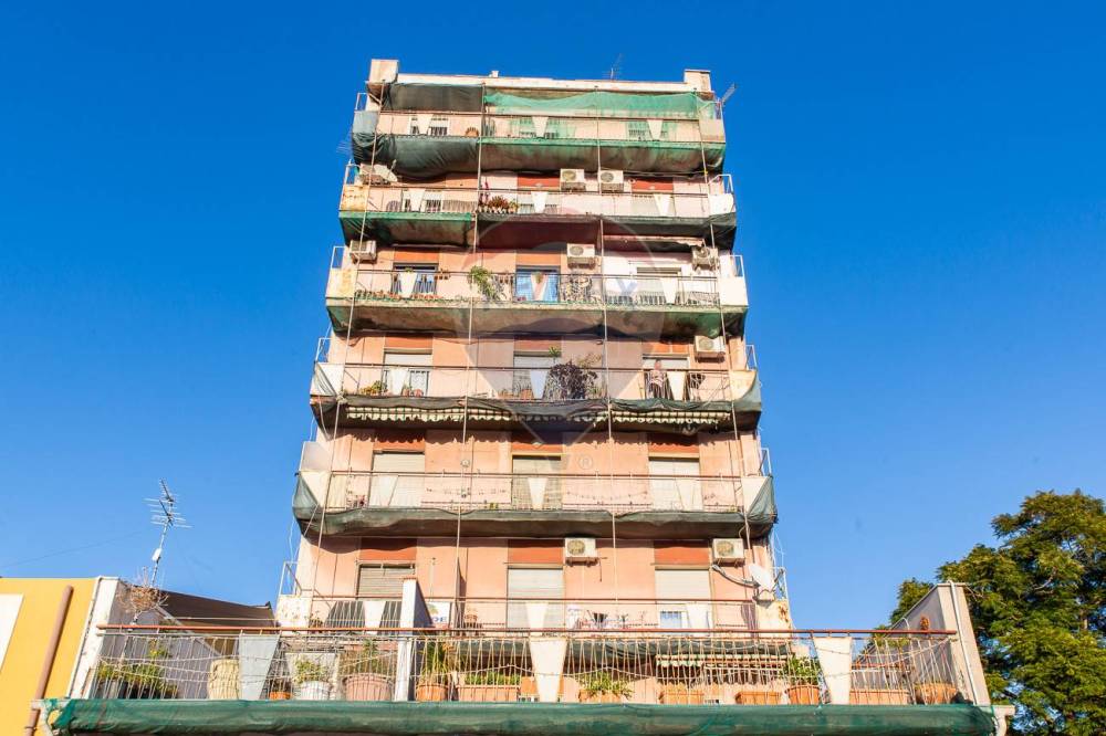 appartamento in vendita a Catania in zona Picanello