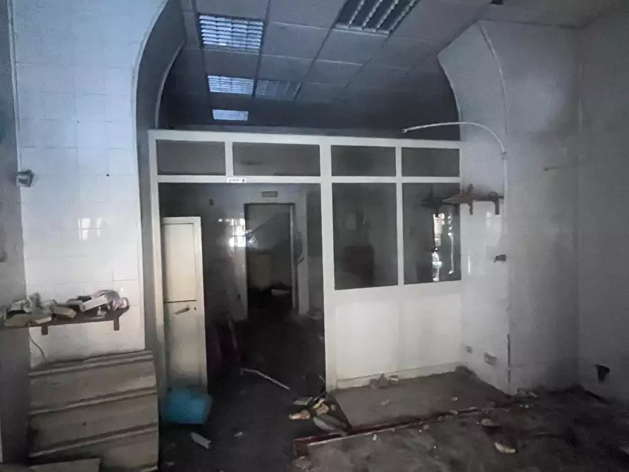 locale commerciale in vendita a Catania